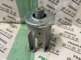 bontott VW TRANSPORTER Motor Tartó Bak (Fém)