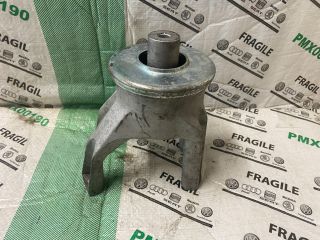 bontott VW TRANSPORTER Motor Tartó Bak (Fém)