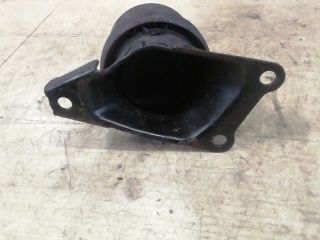 bontott VW TRANSPORTER Motor Tartó Bak Jobb