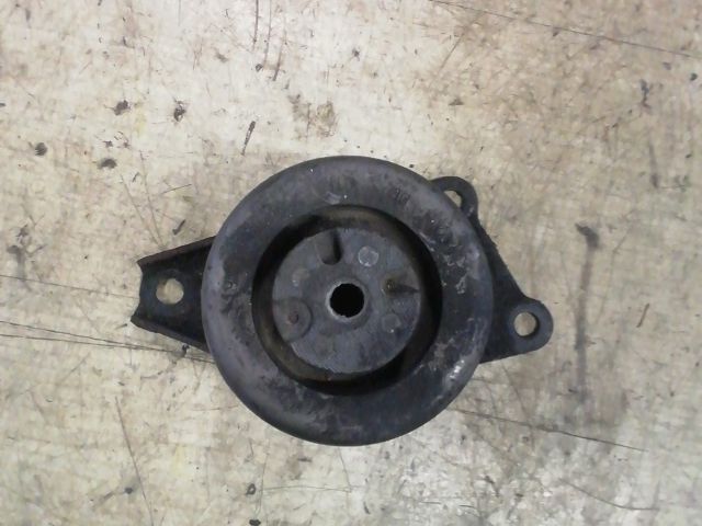 bontott VW TRANSPORTER Motor Tartó Bak Jobb