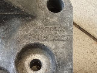 bontott VW TRANSPORTER Motor Tartó Bak (Pozíciófüggetlen)