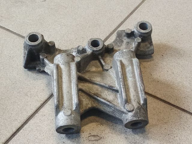 bontott VW TRANSPORTER Motor Tartó Bak (Pozíciófüggetlen)