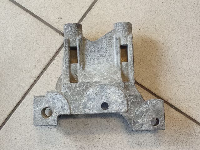 bontott VW TRANSPORTER Motor Tartó Bak (Pozíciófüggetlen)