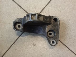 bontott VW TRANSPORTER Motor Tartó Bak (Pozíciófüggetlen)