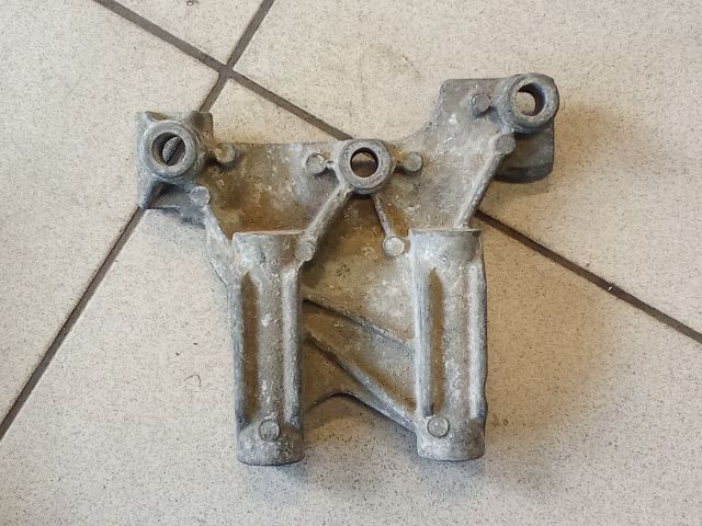 bontott VW TRANSPORTER Motor Tartó Bak (Pozíciófüggetlen)