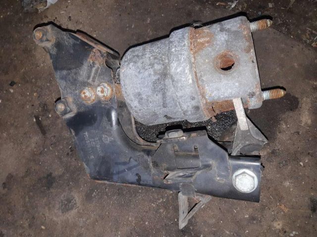 bontott VW TRANSPORTER Motor Tartó Bak (Pozíciófüggetlen)