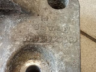 bontott VW TRANSPORTER Motor Tartó Bak (Pozíciófüggetlen)