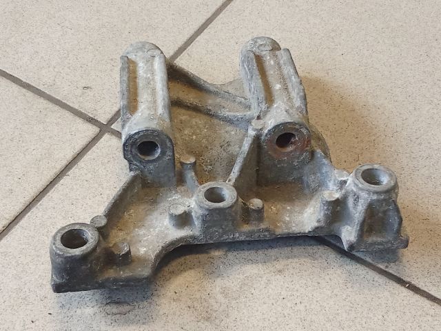 bontott VW TRANSPORTER Motor Tartó Bak (Pozíciófüggetlen)