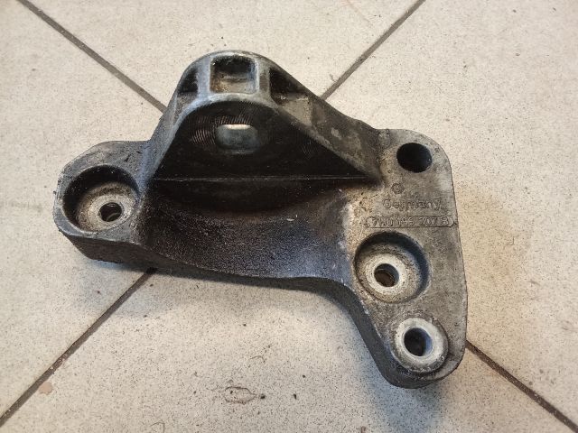 bontott VW TRANSPORTER Motor Tartó Bak (Pozíciófüggetlen)