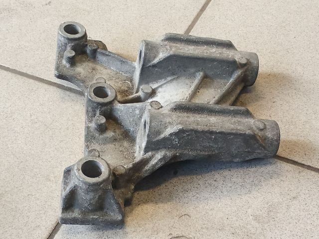 bontott VW TRANSPORTER Motor Tartó Bak (Pozíciófüggetlen)