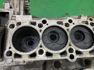 bontott VW TRANSPORTER Motorblokk (Fűzött)