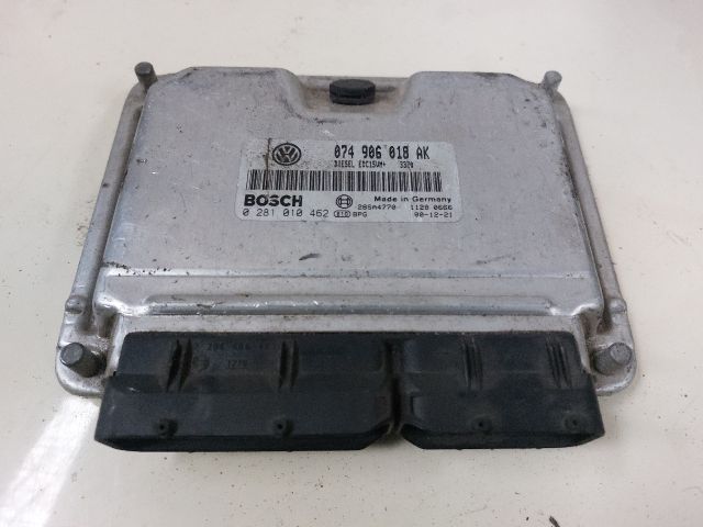 bontott VW TRANSPORTER Motorvezérlő