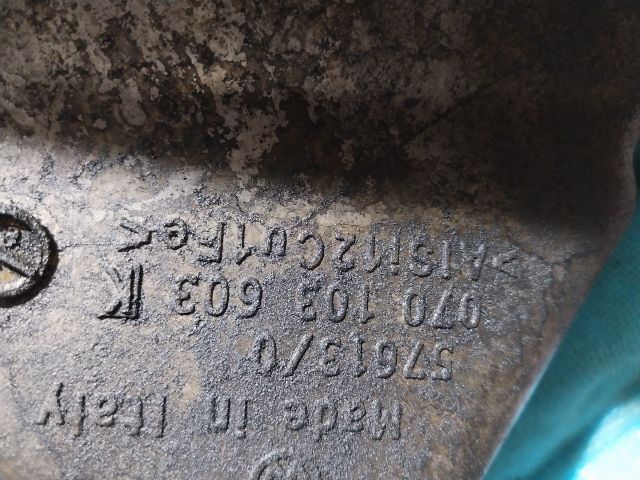 bontott VW TRANSPORTER Olajteknő