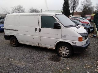 bontott VW TRANSPORTER Motor (Fűzött blokk hengerfejjel)