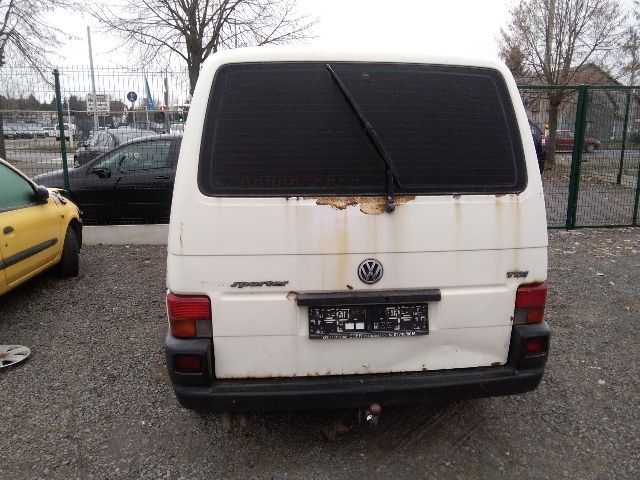 bontott VW TRANSPORTER Motor (Fűzött blokk hengerfejjel)