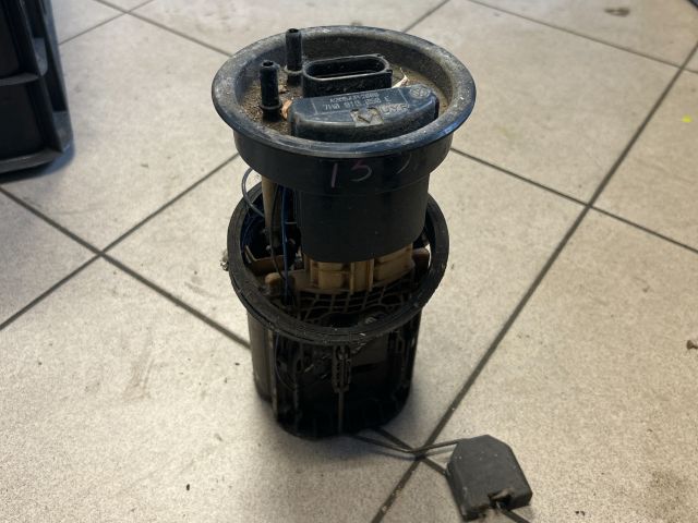 bontott VW TRANSPORTER Üzemanyag Szivattyú