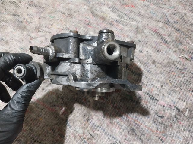 bontott VW TRANSPORTER Vákumpumpa