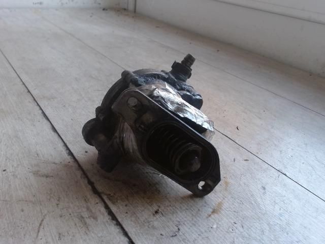 bontott VW TRANSPORTER Vákumpumpa