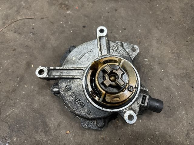 bontott VW TRANSPORTER Vákumpumpa