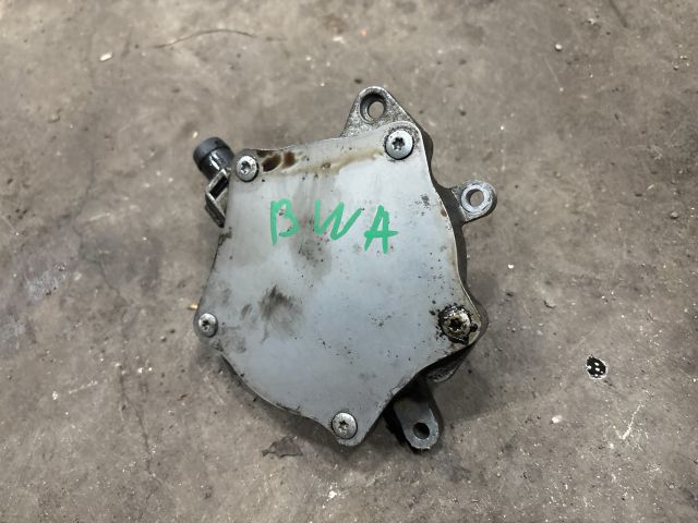 bontott VW TRANSPORTER Vákumpumpa