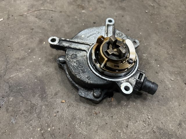 bontott VW TRANSPORTER Vákumpumpa