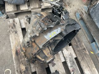 bontott VW TRANSPORTER Váltó (Mechanikus)