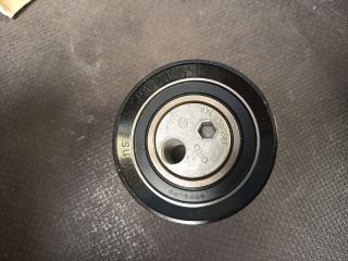 bontott VW TRANSPORTER Vezérlés Lánc / Szíj Feszítő Görgő