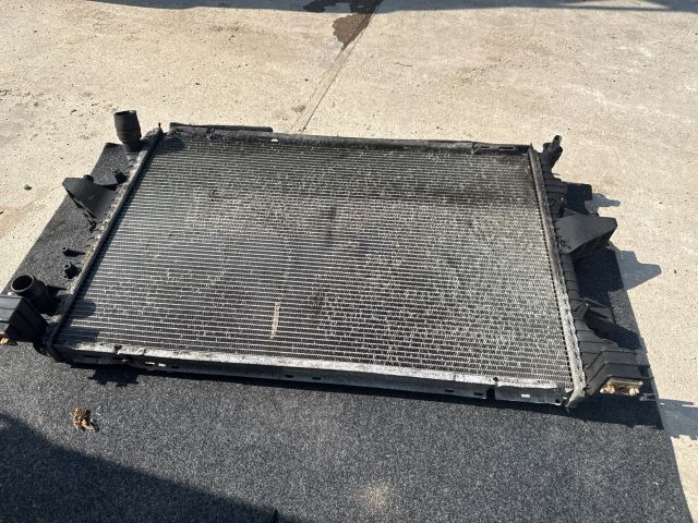 bontott VW TRANSPORTER Vízhűtő Radiátor (Klímás)