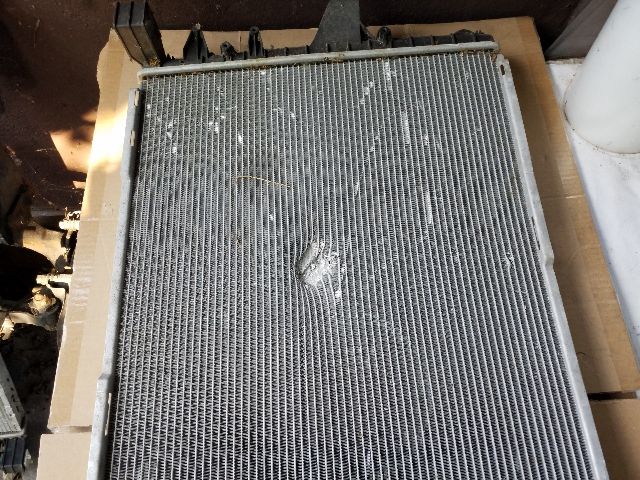 bontott VW TRANSPORTER Vízhűtő Radiátor (Klímás)