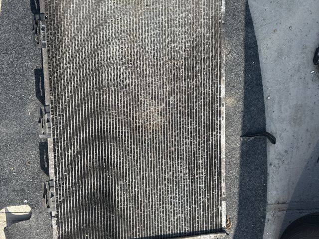 bontott VW TRANSPORTER Vízhűtő Radiátor (Klímás)