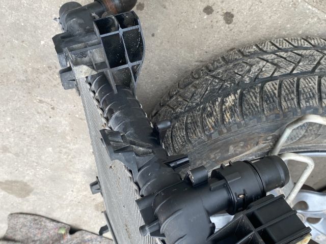 bontott VW TRANSPORTER Vízhűtő Radiátor (Klímás)