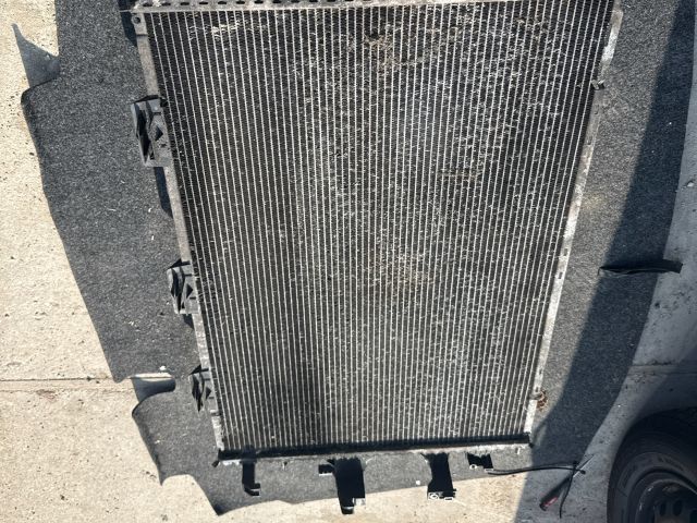 bontott VW TRANSPORTER Vízhűtő Radiátor (Klímás)