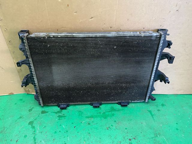 bontott VW TRANSPORTER Vízhűtő Radiátor (Nem klímás)