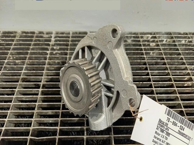 bontott VW TRANSPORTER Vízpumpa