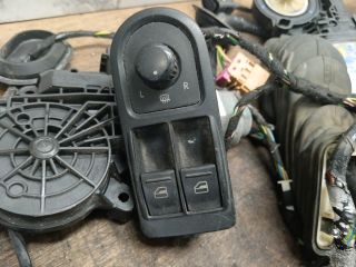 bontott VW TRANSPORTER Ablakemelő Kapcsoló Szett