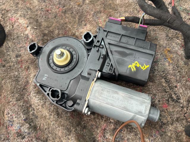 bontott VW TRANSPORTER Ablakemelő Kapcsoló Szett