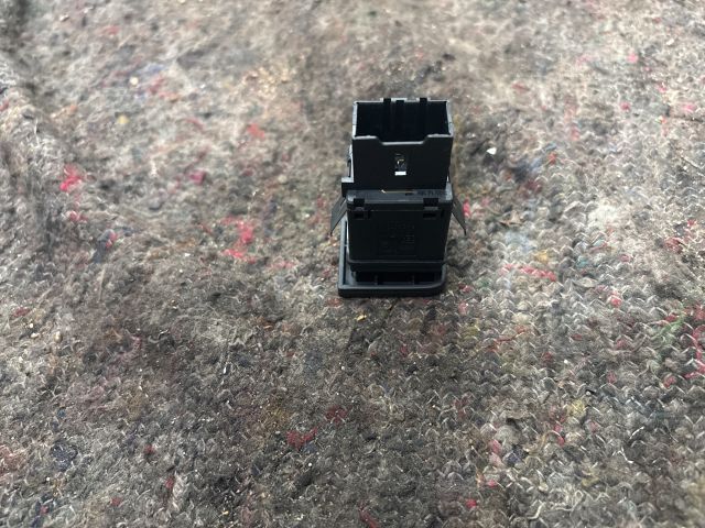 bontott VW TRANSPORTER Ablakfűtés Kapcsoló