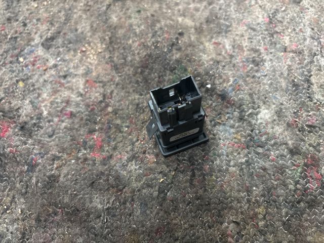 bontott VW TRANSPORTER Ablakfűtés Kapcsoló