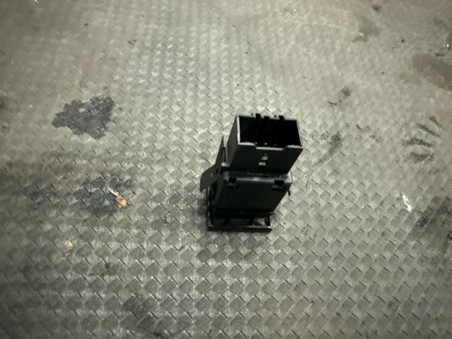 bontott VW TRANSPORTER Ablakfűtés Kapcsoló