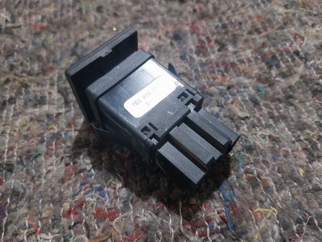 bontott VW TRANSPORTER Ablakfűtés Kapcsoló