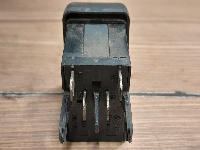 bontott VW TRANSPORTER Ablakfűtés Kapcsoló