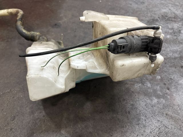 bontott VW TRANSPORTER Ablakmosó Tartály