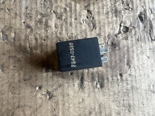 bontott VW TRANSPORTER Ablaktörlő Relé