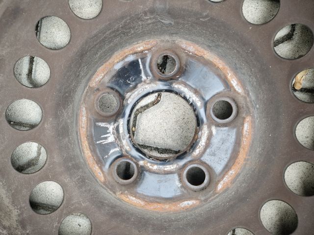 bontott VW TRANSPORTER Acélfelni Gumival (1 db)