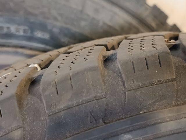 bontott VW TRANSPORTER Acélfelni Szett Gumival