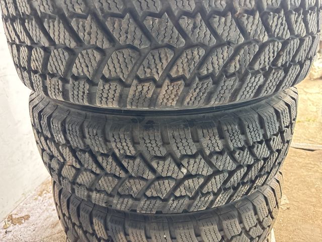 bontott VW TRANSPORTER Acélfelni Szett Gumival