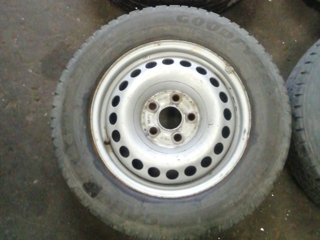 bontott VW TRANSPORTER Acélfelni Szett Gumival