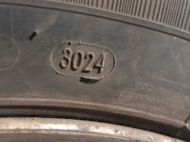 bontott VW TRANSPORTER Acélfelni Szett Gumival