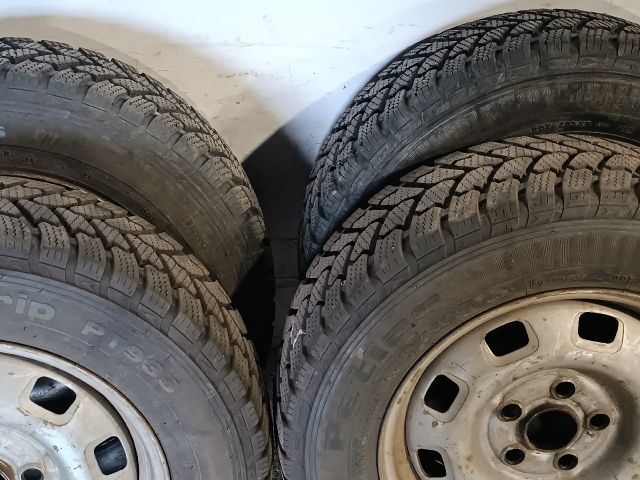 bontott VW TRANSPORTER Acélfelni Szett Gumival