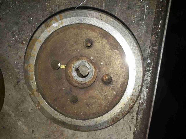 bontott VW TRANSPORTER Adagoló Bordáskerék / Lánckerék